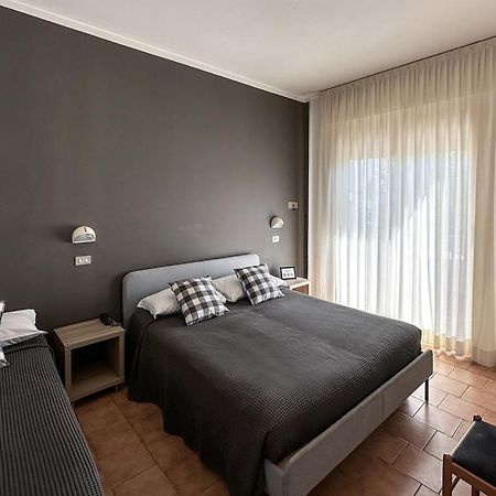 Hotel Aplo - Breakfast Experience Cervia Exterior foto