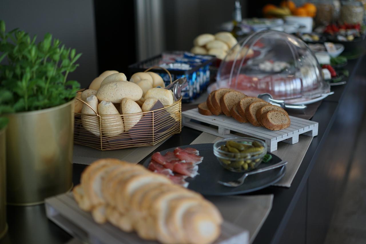 Hotel Aplo - Breakfast Experience Cervia Exterior foto